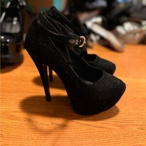 Elegant Black Women's Heels